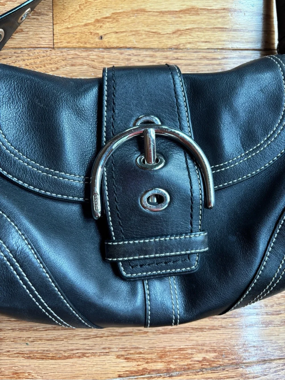 Vintage Coach Soho Buckle Shoulder Bag Black Contrast Stitching 10316 W/Wallet